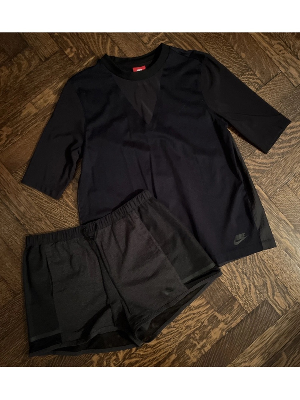 NWOT. Nike Women’s Bonded Black Top + Shorts Set Size S/M